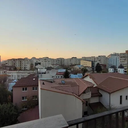 Apartment Stylish Escape, Fireplace, Sunset Views *