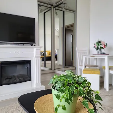 Apartment Stylish Escape, Fireplace, Sunset Views *