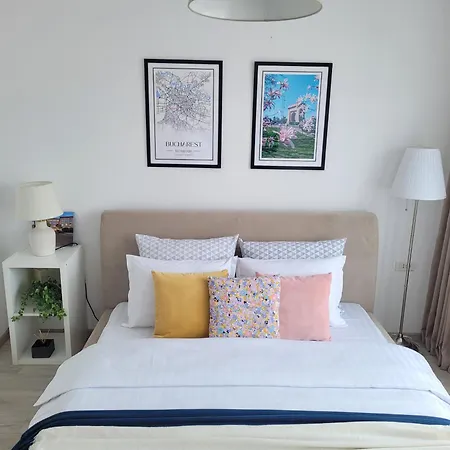 Stylish Escape, Fireplace, Sunset Views Apartament Bukareszt