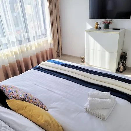 Stylish Escape, Fireplace, Sunset Views *