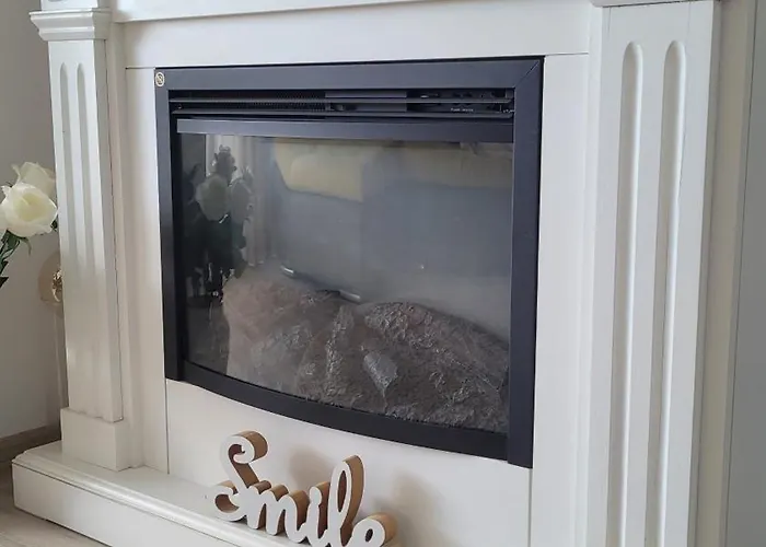 Stylish Escape, Fireplace, Sunset Views Апартаменти *