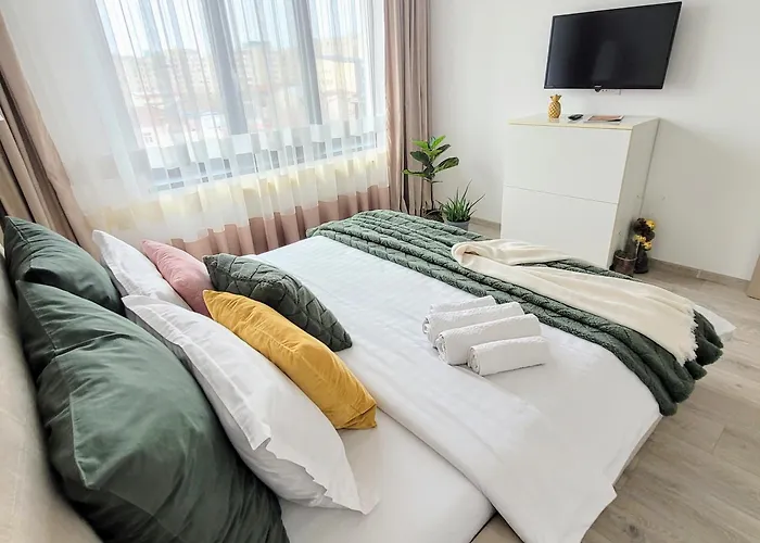 Stylish Escape, Fireplace, Sunset Views * Бухарест